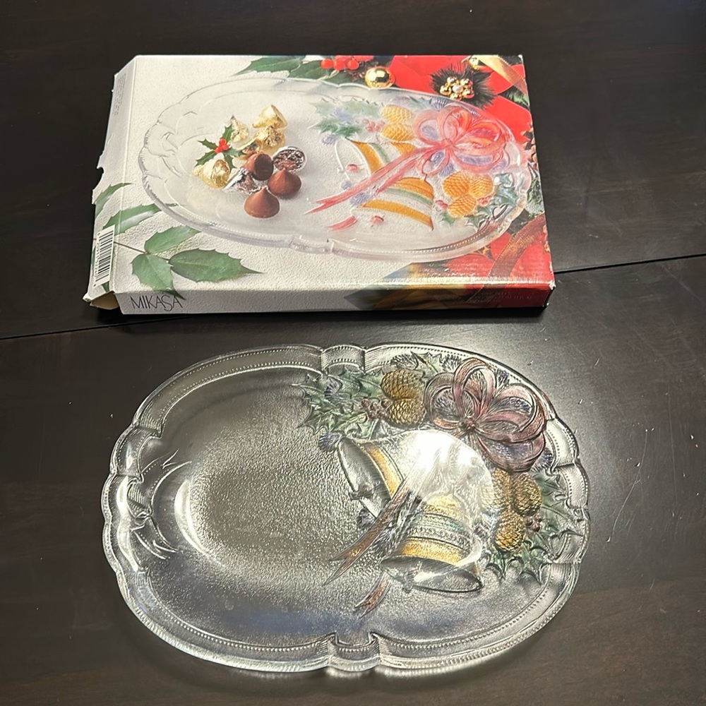 Christmas platter.  Oblong.  10 1/4”